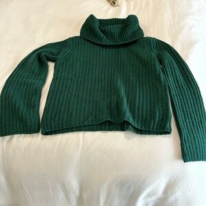 Magnolia Boutique size small knit sweater worn once